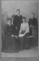 Altes Familienphoto mit bisher nicht bekannten Vorfahren - old family picture with unknown ancestors